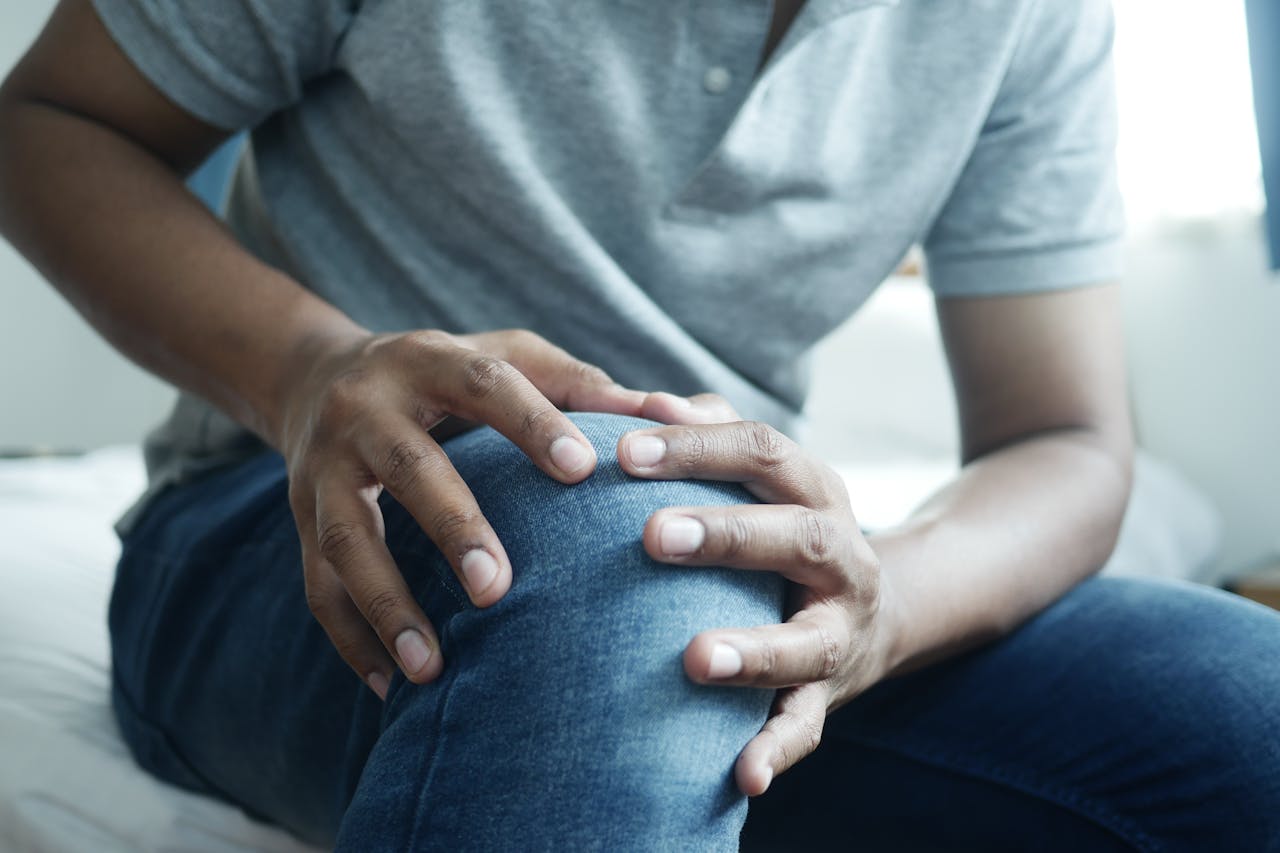 Finding Relief for Knee Pain That Worsens at Night