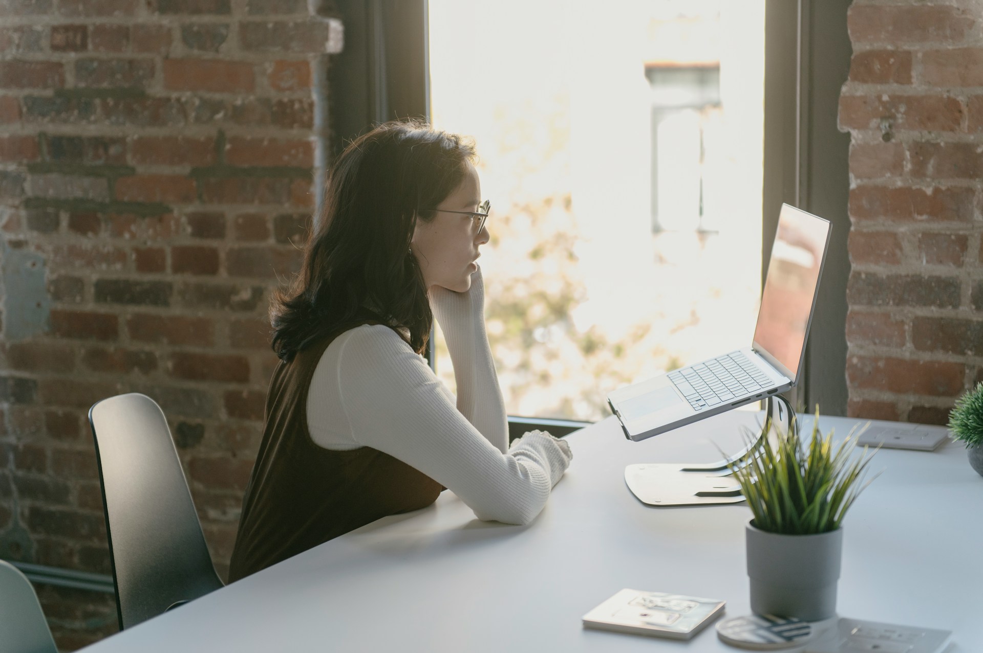 What to Look for When Reading Doctor Reviews Online