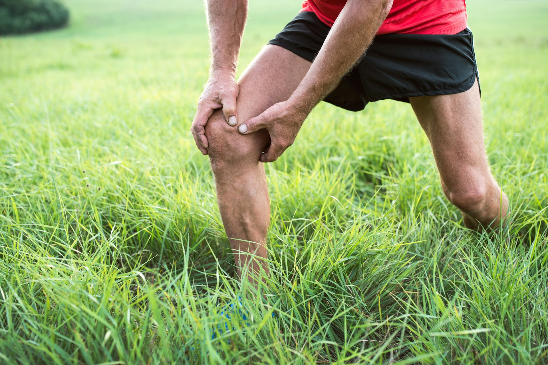 Everyday Routines That Damage Knee Joints and How Injections Help