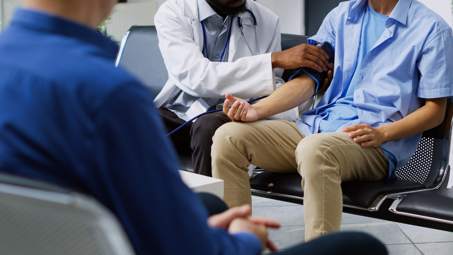 How Urgent Care in Lady Lake Treats Summer Falls